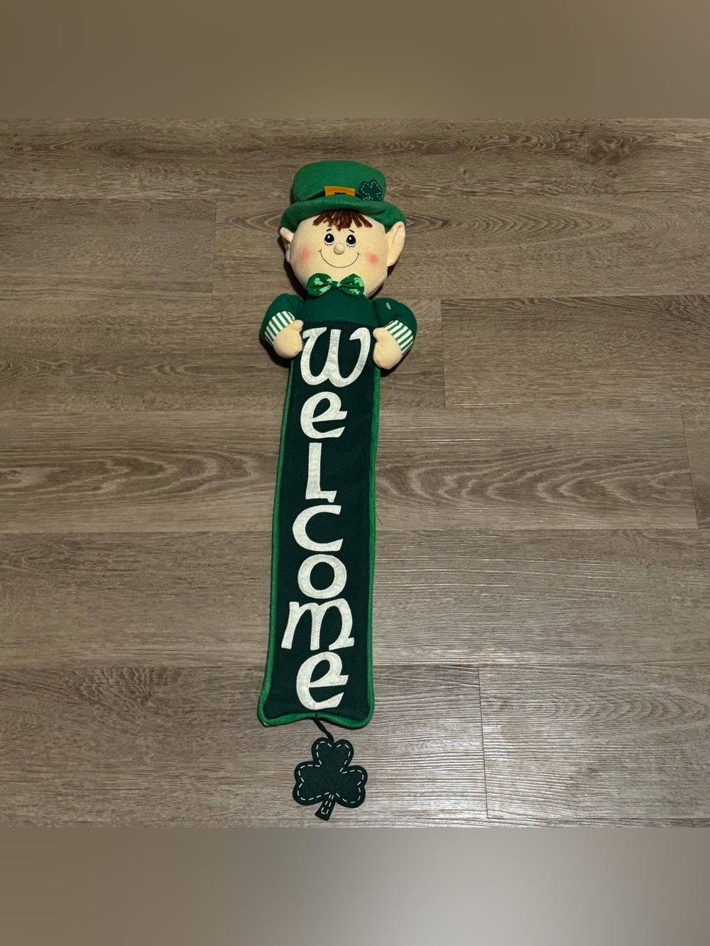 Green St. Patrick's Day Welcome Hanging Decoration